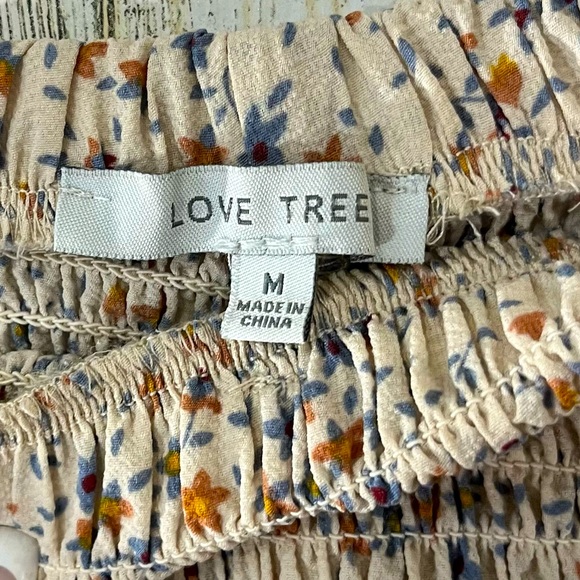 LOVE TREE Cropped Tie Top with Smocked Ruffle Mini Skirt Size Medium 2 Piece - Picture 5 of 7